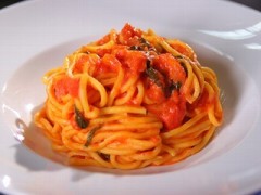 spaghetti aglio olio e peperoncino rosati,spaghetti aglio olio e peperoncino,pasta al peperoncino,pasta piccante,