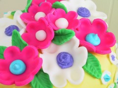 torta decorata con marshmallow fondant.jpg3.jpg