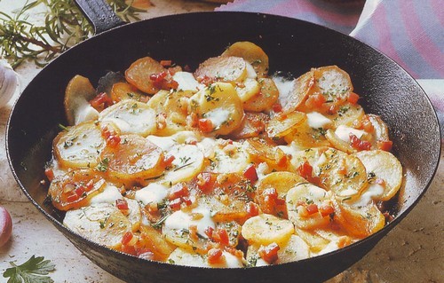 patate con prosciutto e mozzarella,patate,prosciutto,mozzarella,cotenna,ricette di cucina,ricette,